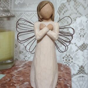 NWOT WILLOW TREE Figurine  "Sign for Love" 2003